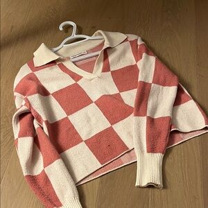 moon & madison Pink and Cream Checker V‑Neck Cropped Sweater